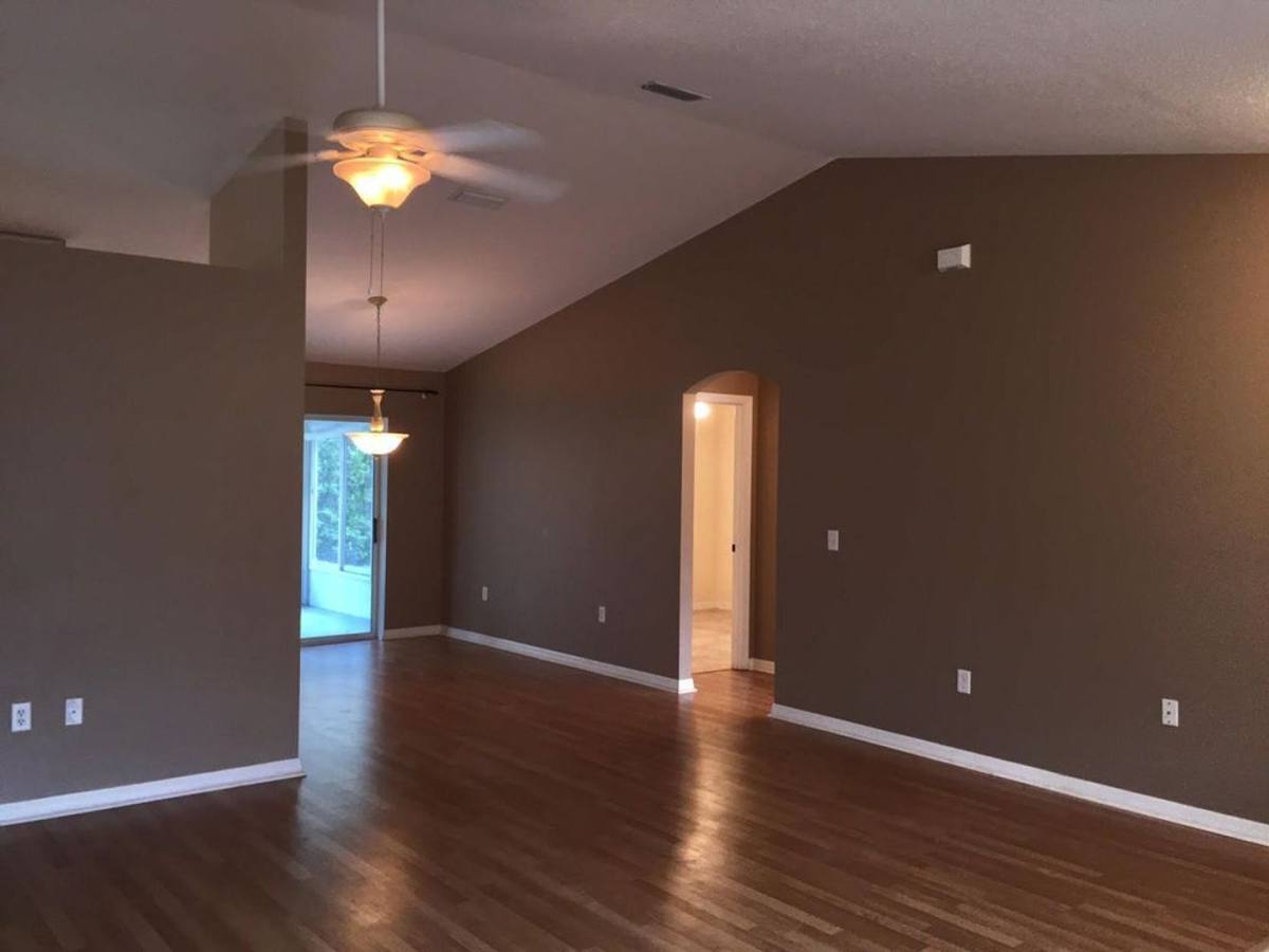 House for rent at 4721 Treasure Cay Rd, Tavares, FL 32778