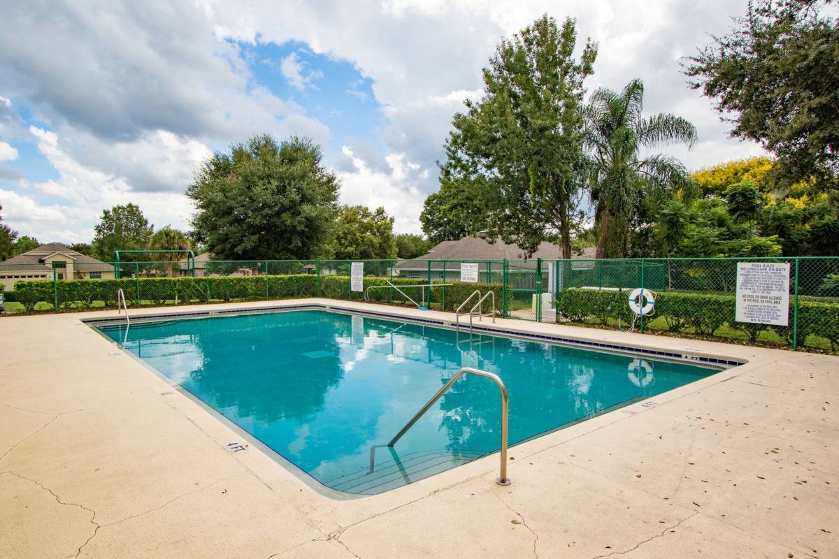 House for rent at 4721 Treasure Cay Rd, Tavares, FL 32778
