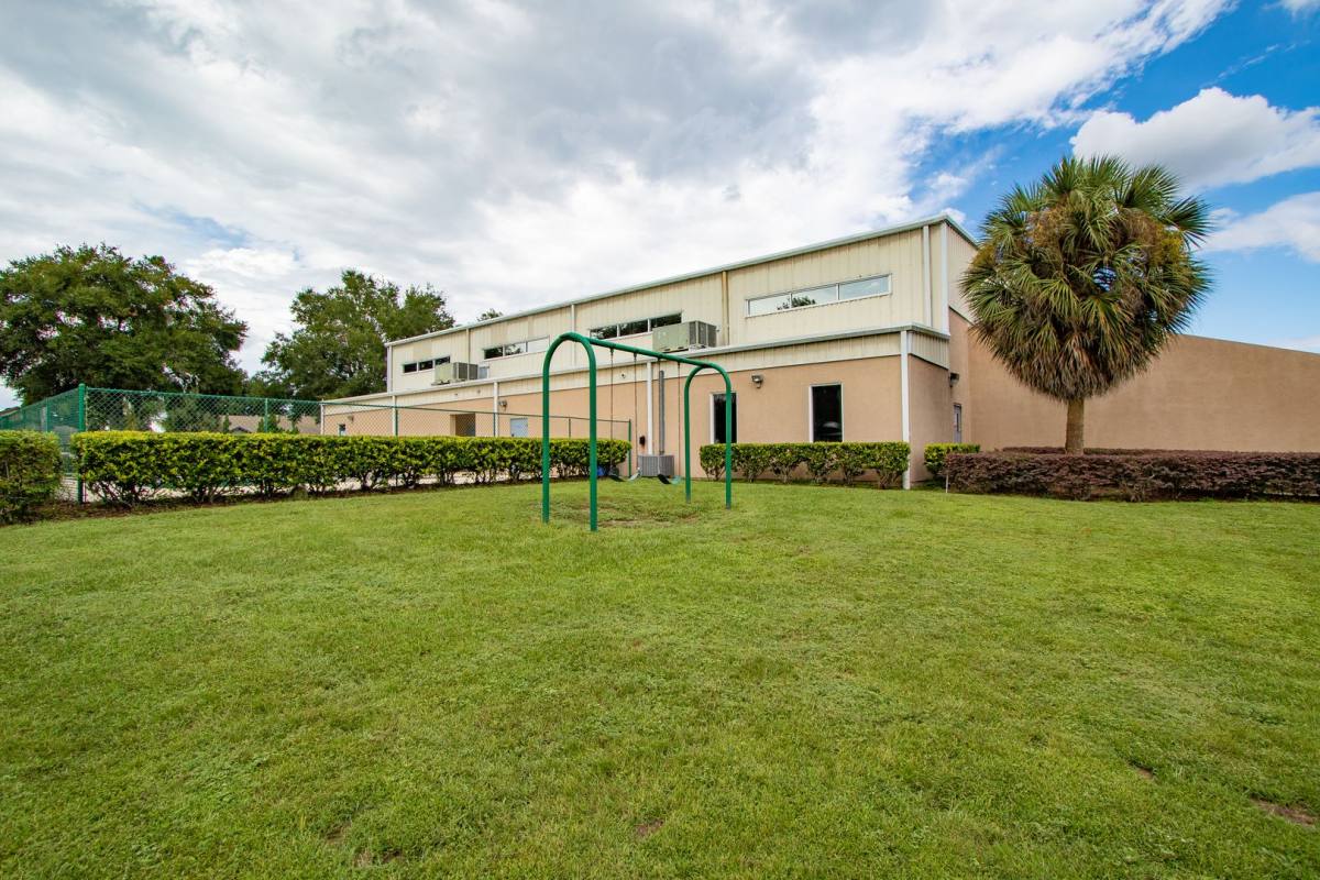House for rent at 4721 Treasure Cay Rd, Tavares, FL 32778