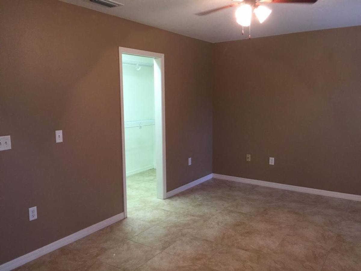House for rent at 4721 Treasure Cay Rd, Tavares, FL 32778
