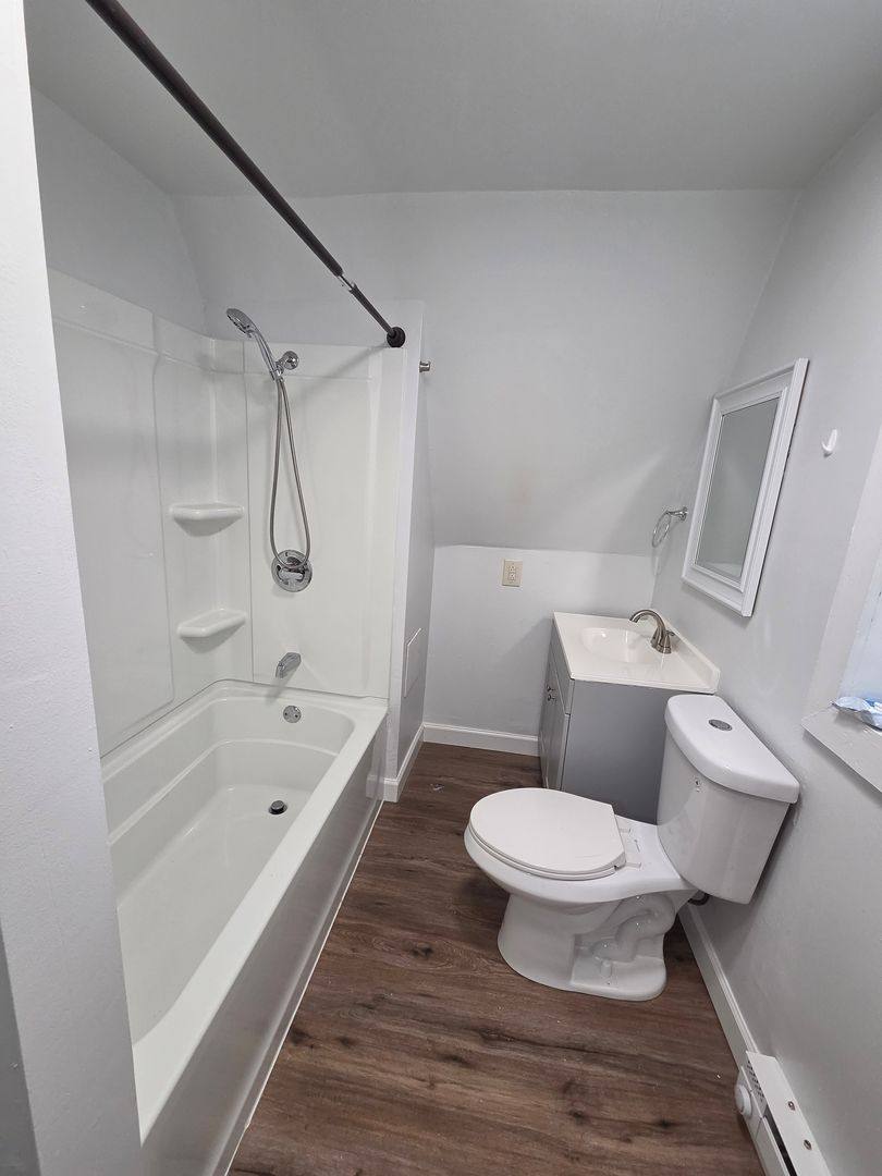 Apartment for rent at 1731 W 8th St, Wind Gap, PA 18091