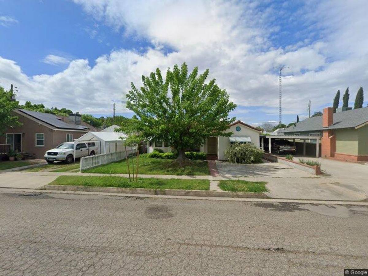 House for rent at 1247 Q St, Newman, CA 95360
