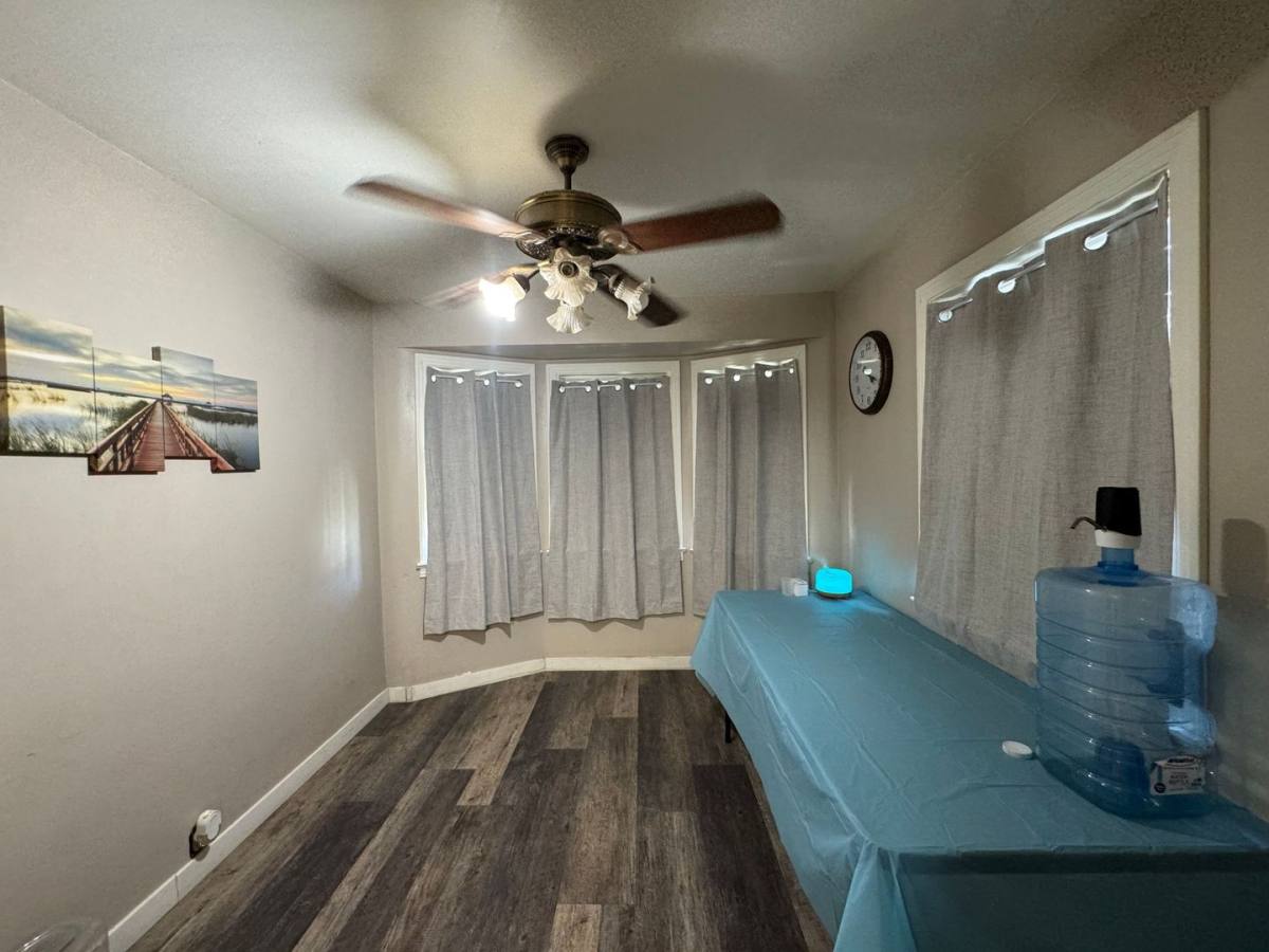 House for rent at 1247 Q St, Newman, CA 95360