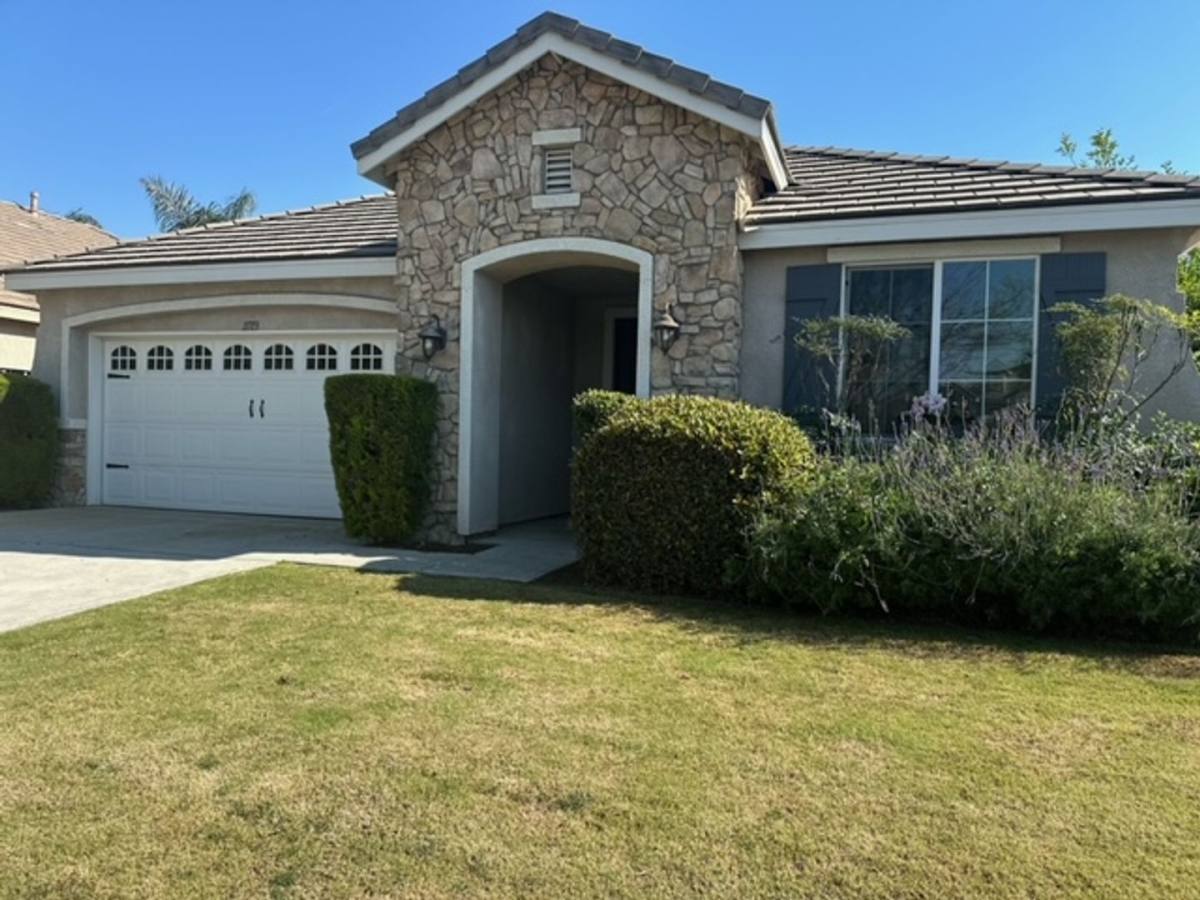 House for rent at 11713 Alton Manor Dr, Bakersfield, CA 93312
