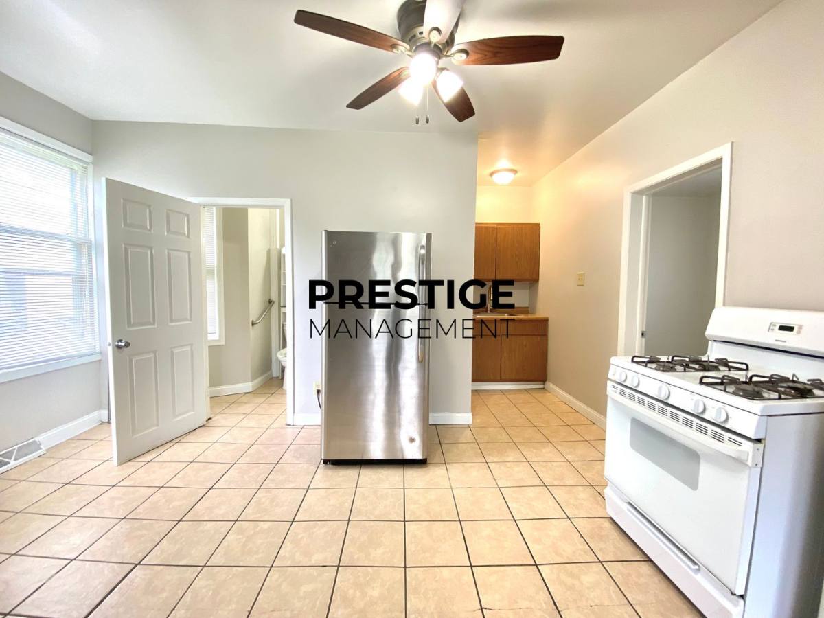 Apartment for rent at 4724-26 Pine Ave, Hammond, IN 46327