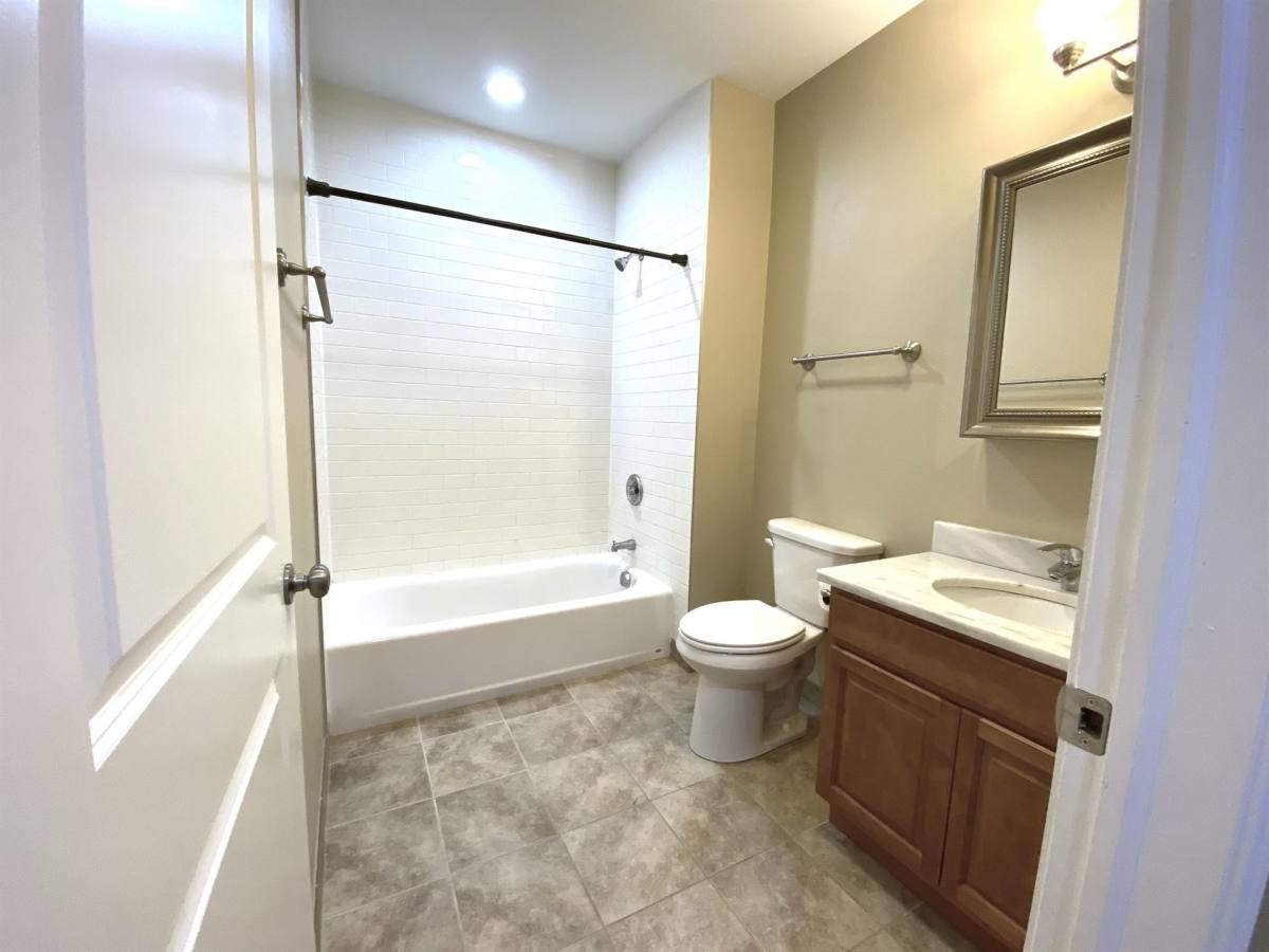 Condo for rent at 3223 N Sheffield Ave #1RW, Chicago, IL 60657