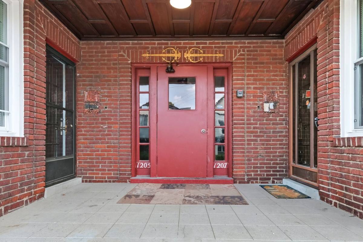 Apartment for rent at 1205-1207 Illinois Ave, Pittsburgh, PA 15216