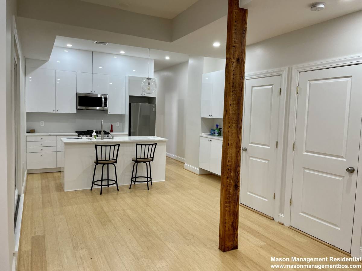 House for rent at 258 W Broadway #4, South Boston, MA 02127
