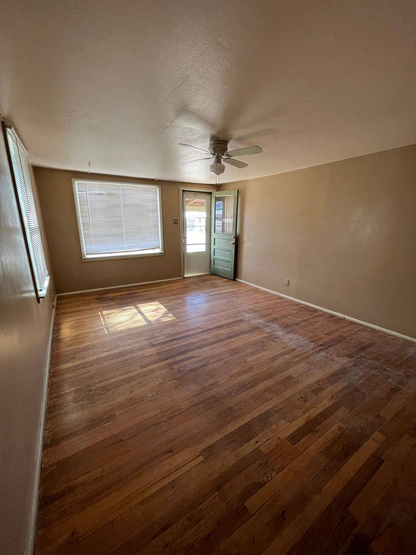 House for rent at 1905 12th St, Alamogordo, NM 88310