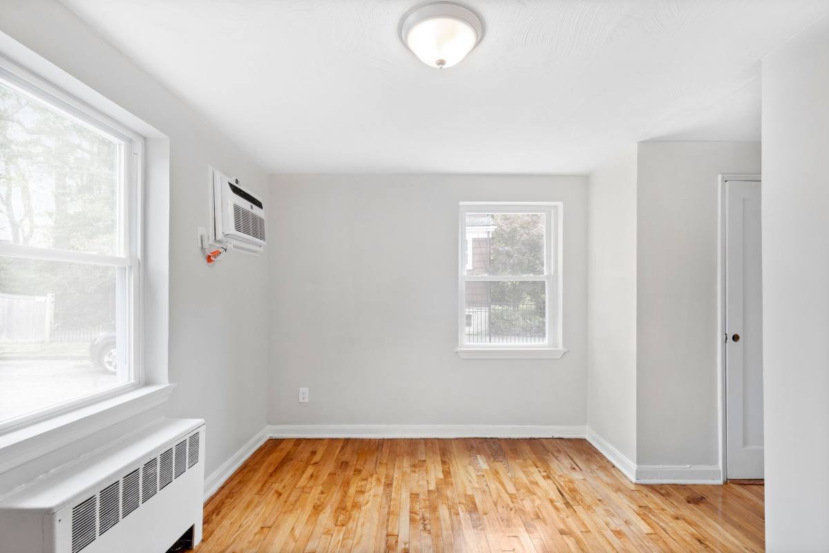 Apartment for rent at 17 High St, Montclair, NJ 07042