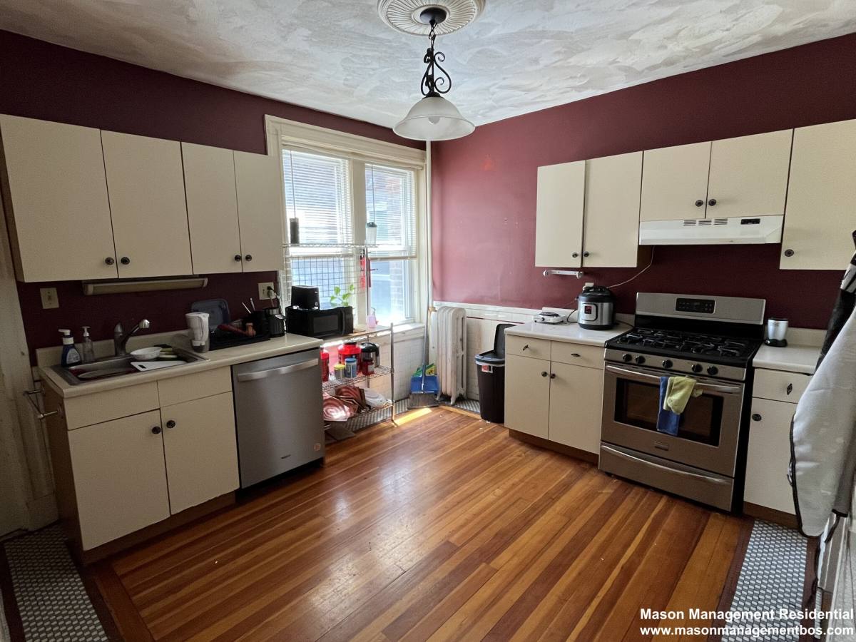 Apartment for rent at 317 Saint Paul St #1, Brookline, MA 02446