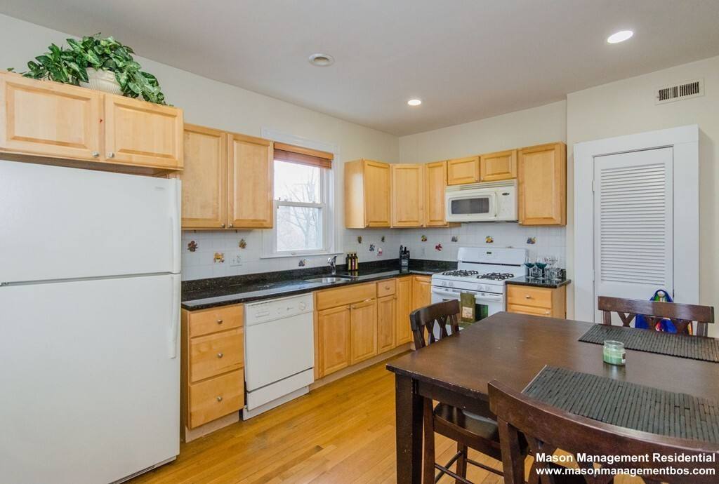 House for rent at 126 Minden St #3, Jamaica Plain, MA 02130