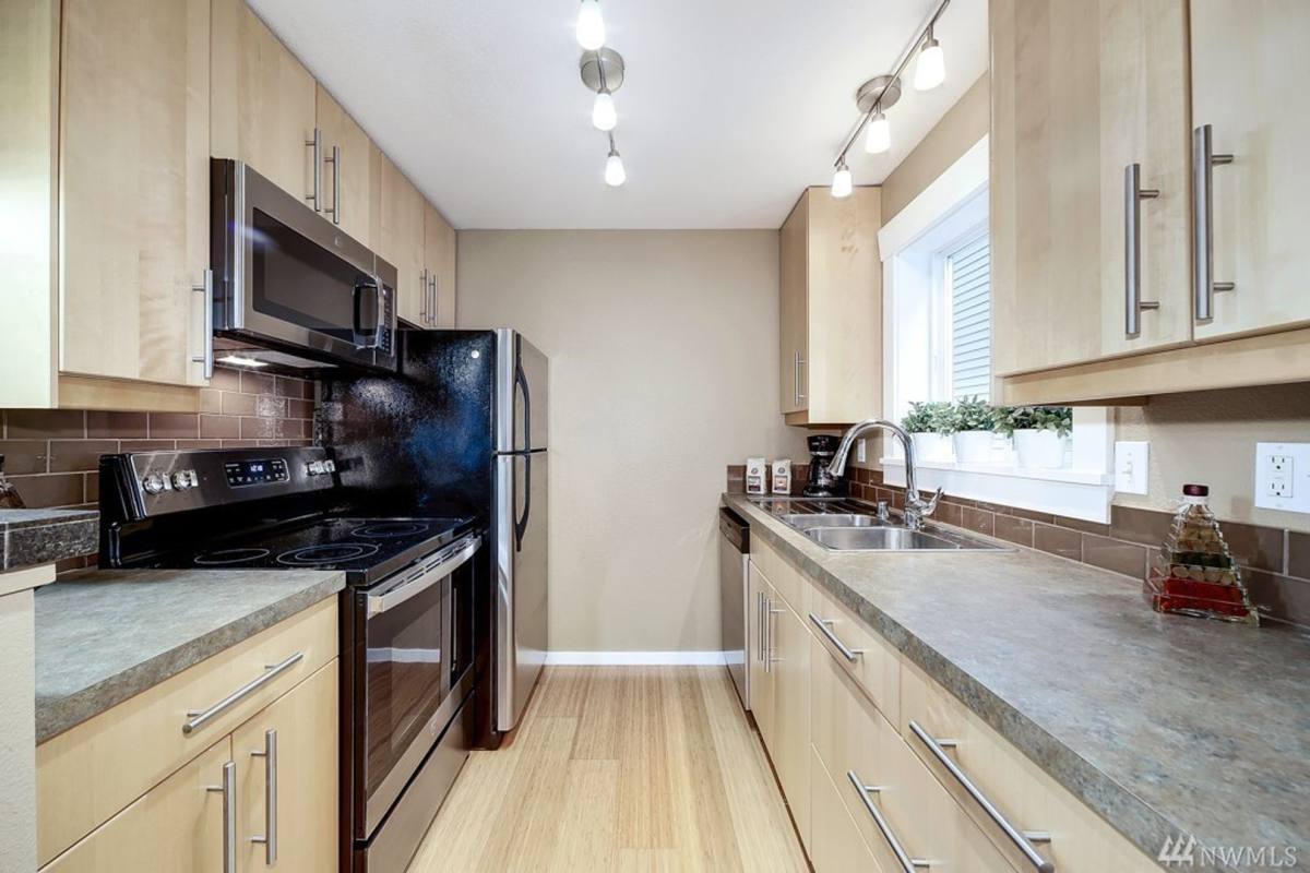 Condo for rent at 8659 Delridge Way SW, Seattle, WA 98106