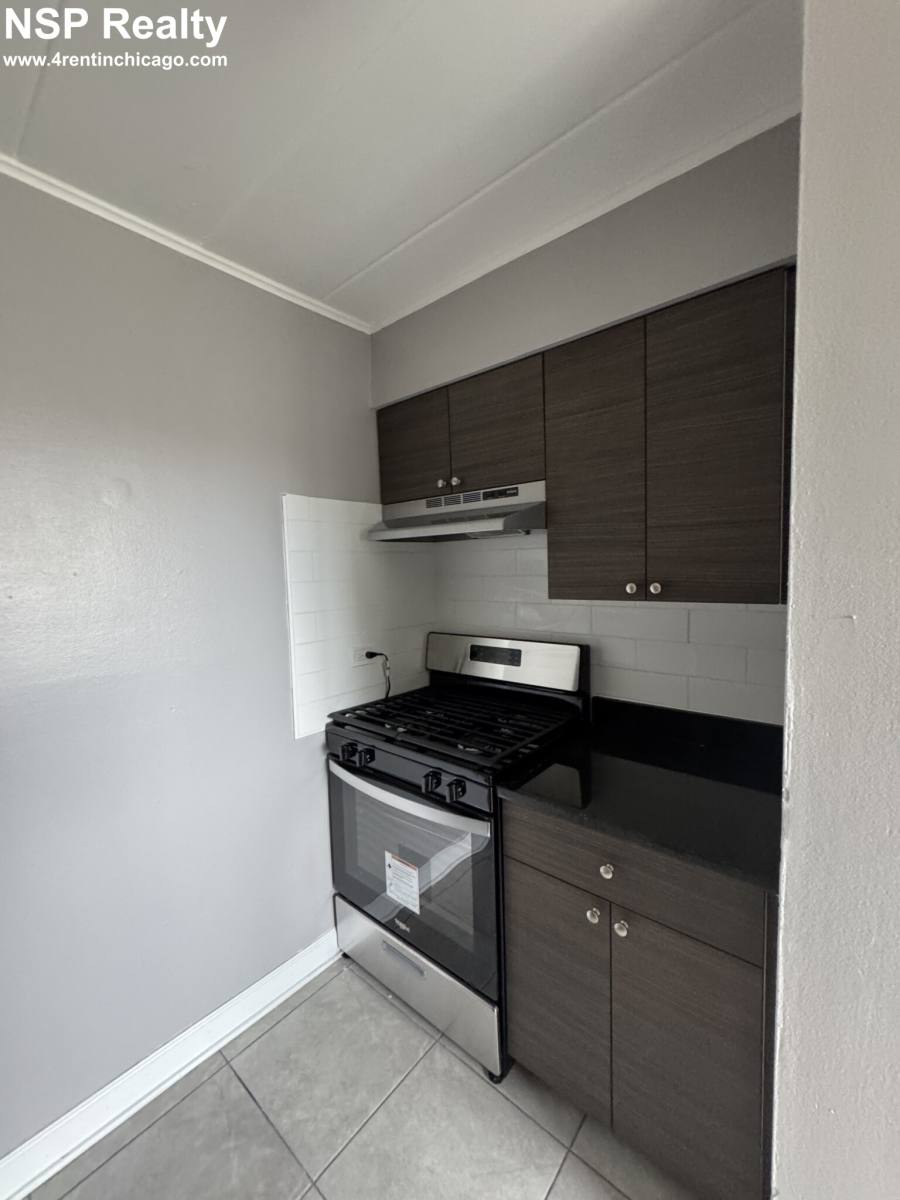Apartment for rent at 3810 25th Ave #3, Schiller Park, IL 60176