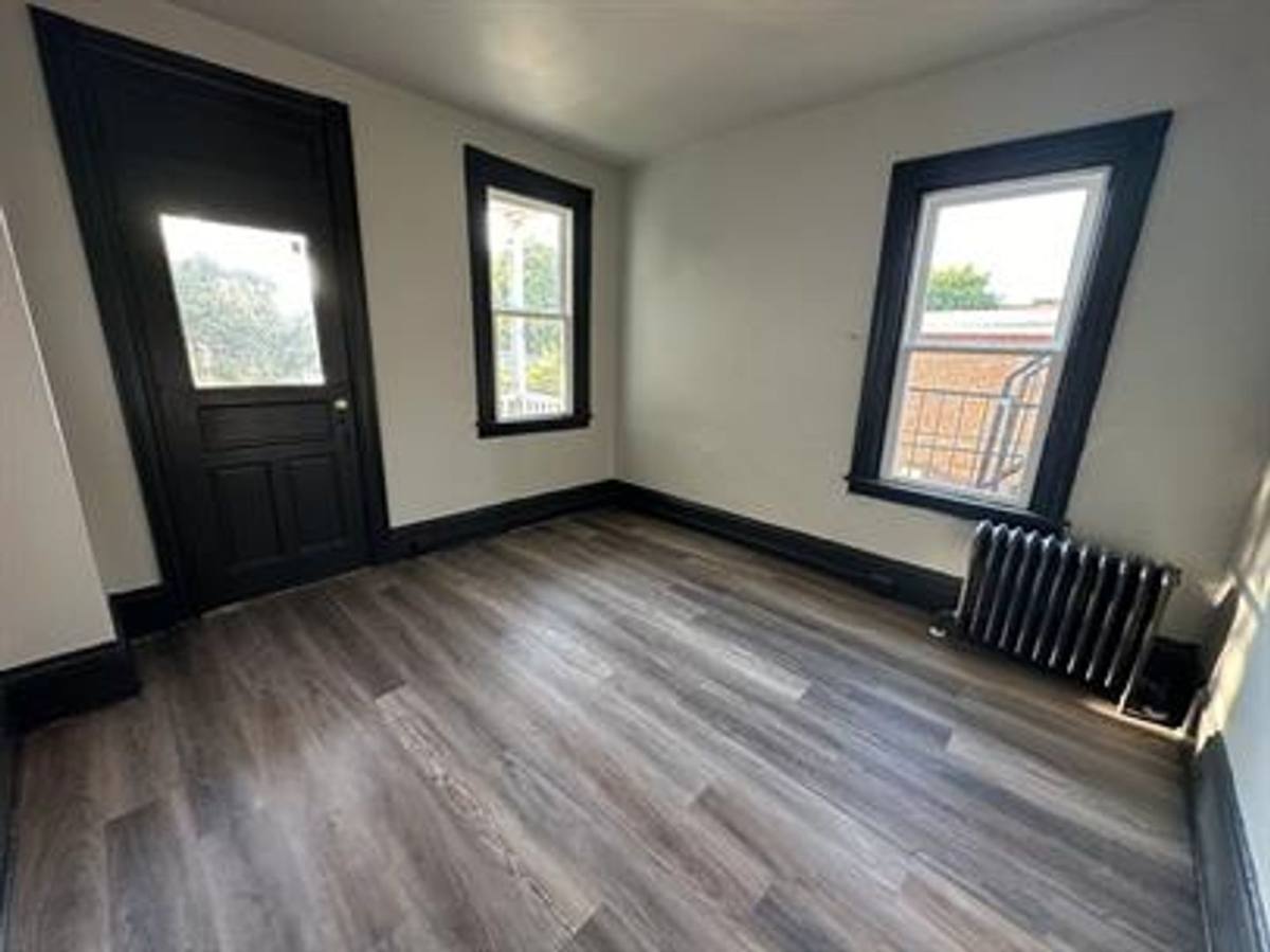 Apartment for rent at 25 S Ann St, Lancaster, PA 17602