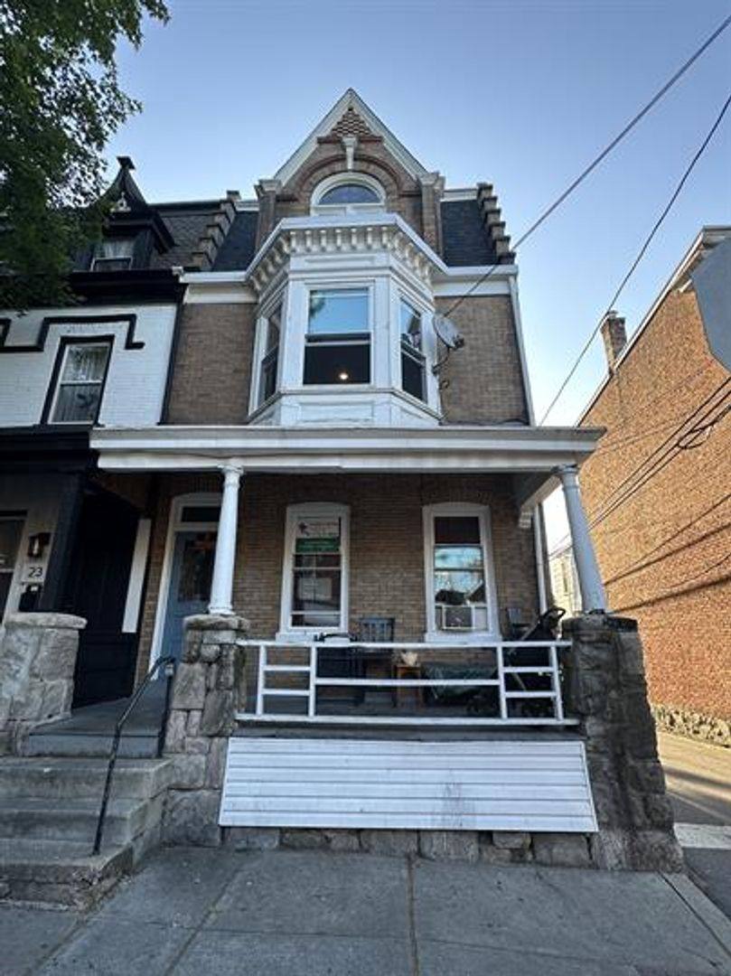Apartment for rent at 25 S Ann St, Lancaster, PA 17602