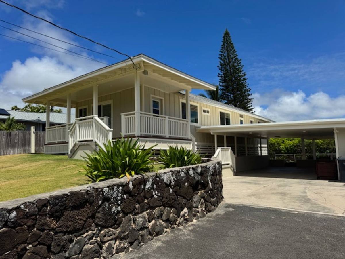 House for rent at 41-023 Alaihi St, Waimanalo, HI 96795
