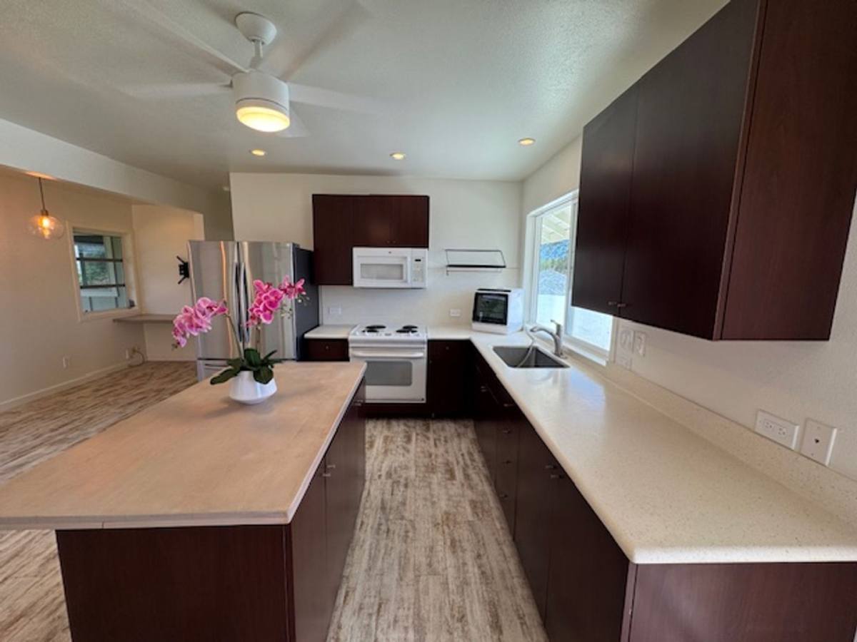 House for rent at 41-023 Alaihi St, Waimanalo, HI 96795