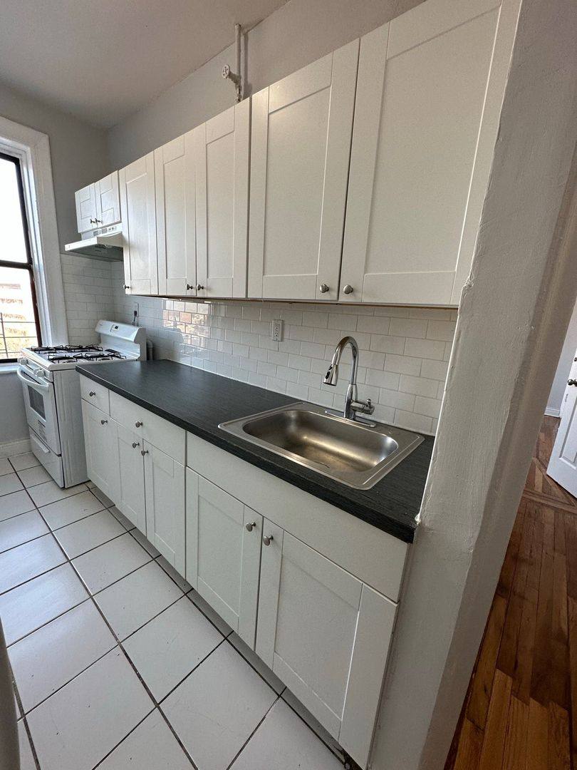 Apartment for rent at 531 34th St, Union City, NJ 07087