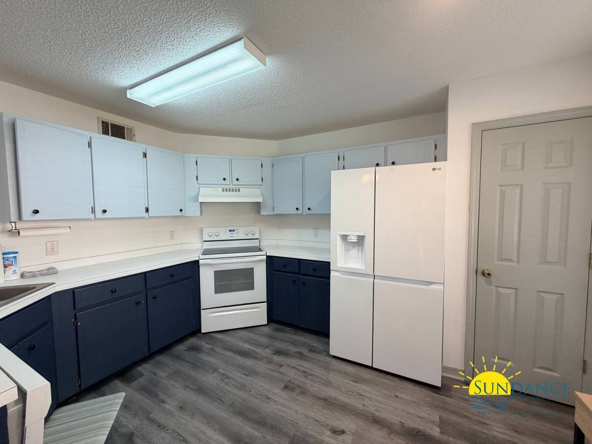 House for rent at 10 2nd St, Shalimar, FL 32579