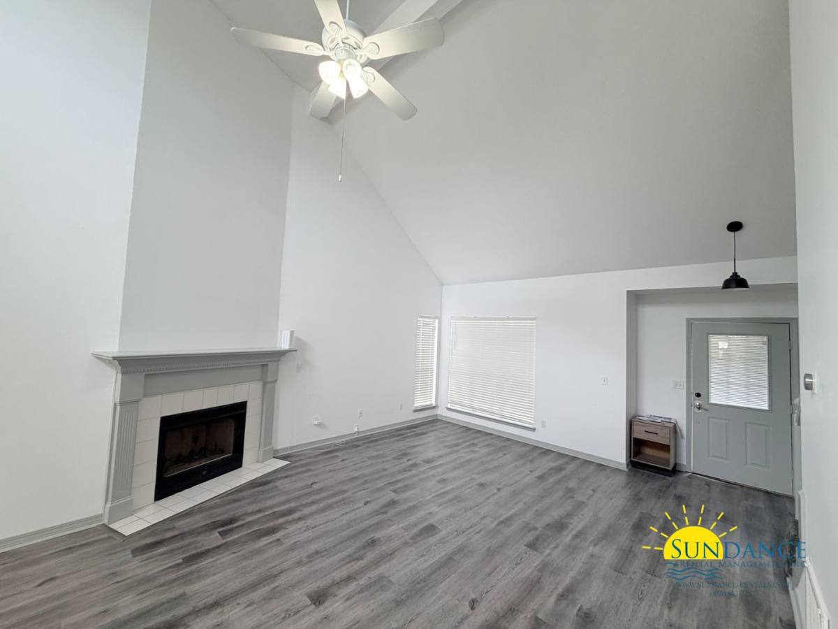 House for rent at 10 2nd St, Shalimar, FL 32579