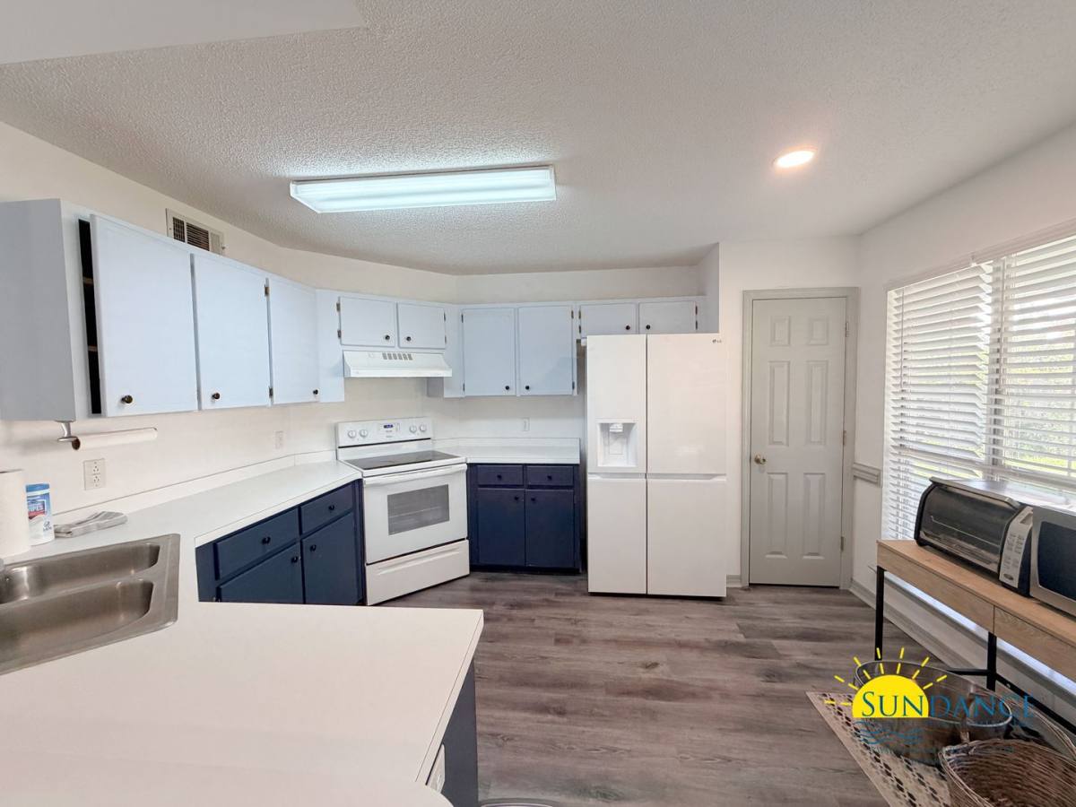 House for rent at 10 2nd St, Shalimar, FL 32579