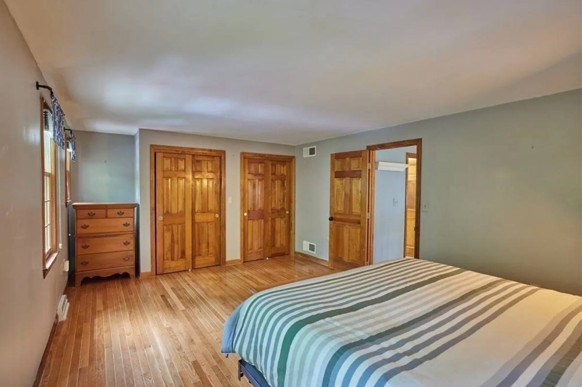 Apartment for rent at 710 Wellman Ave, North Chelmsford, MA 01863