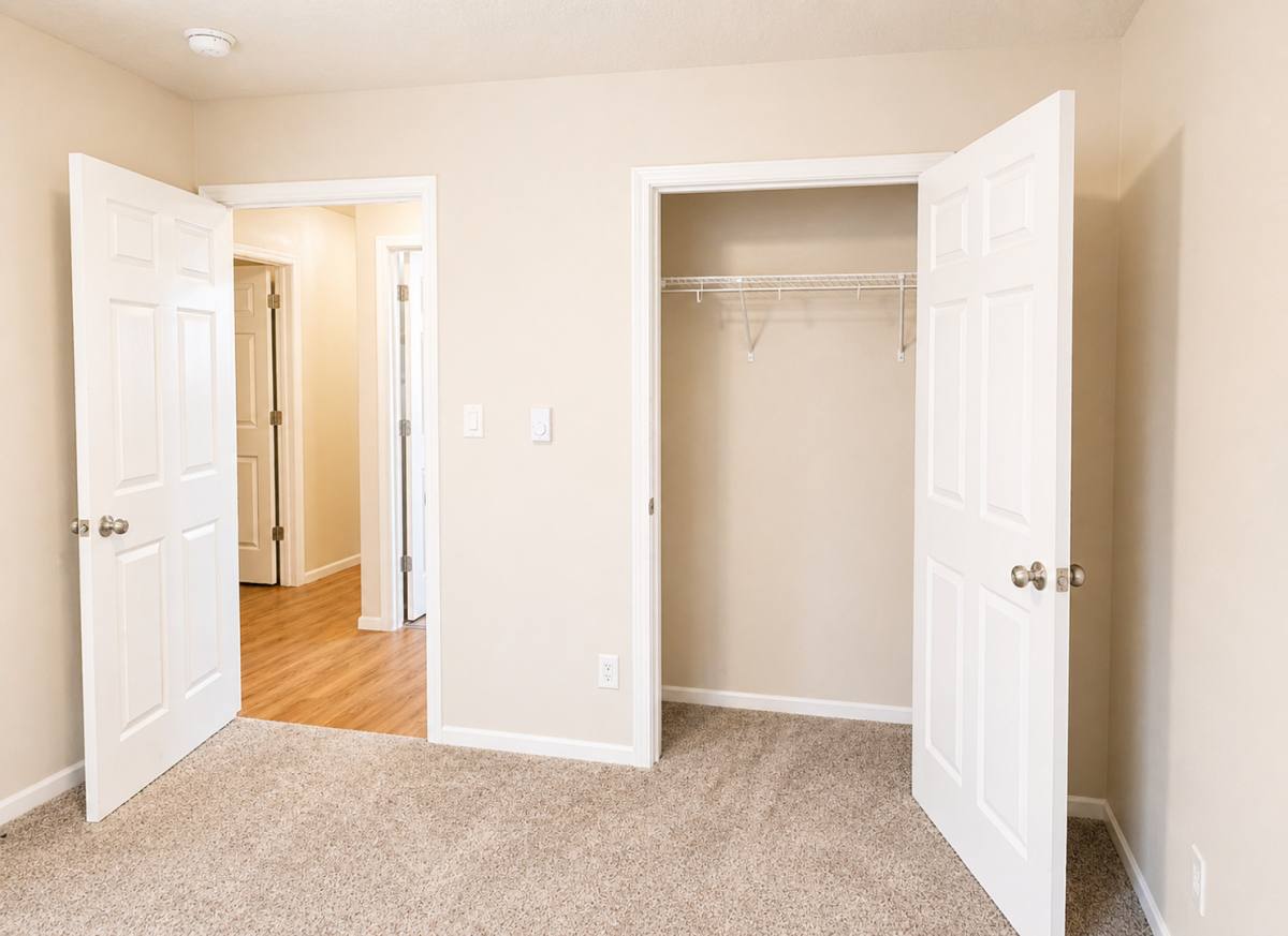 Apartment for rent at 1550 28th Ave SW, Altoona, IA 50009