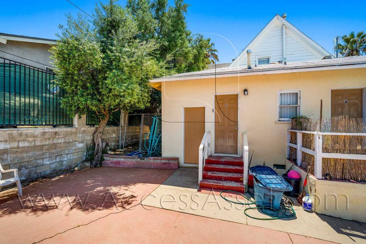 Townhouse for rent at 207 E Graham - B, Lake Elsinore, CA 92530