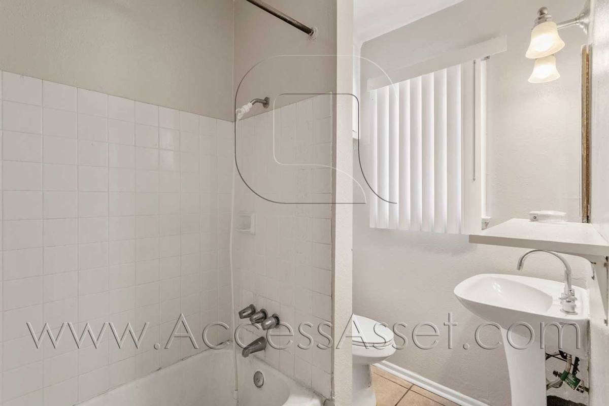 Townhouse for rent at 207 E Graham - B, Lake Elsinore, CA 92530