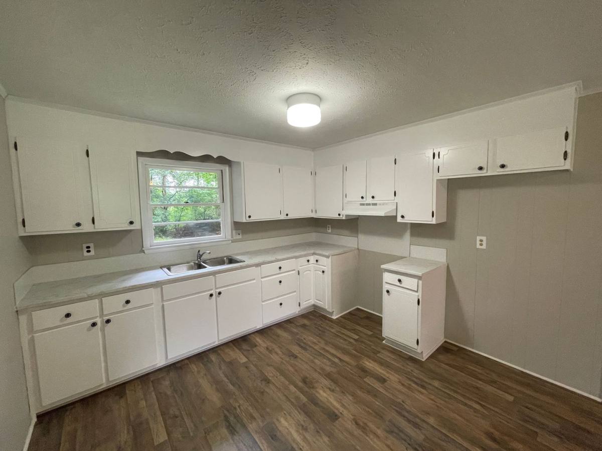 House for rent at 6008 Leo Dr, Shelby, NC 28152