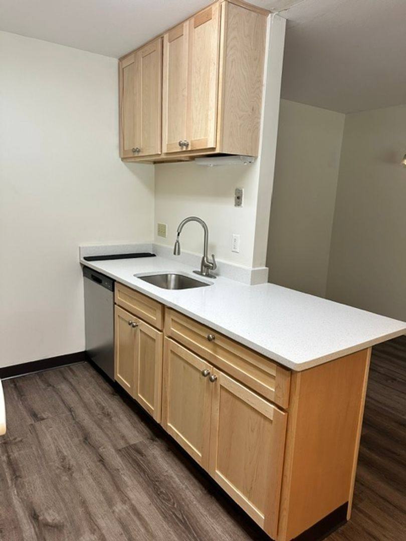 Apartment for rent at 6 1 2 Kirkland Ave, Clinton, NY 13323