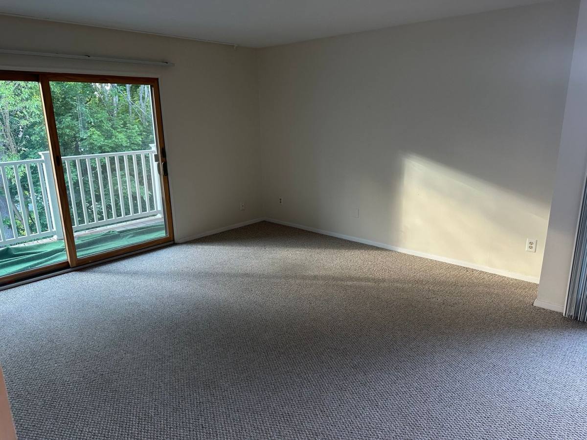 Apartment for rent at 6 1 2 Kirkland Ave, Clinton, NY 13323