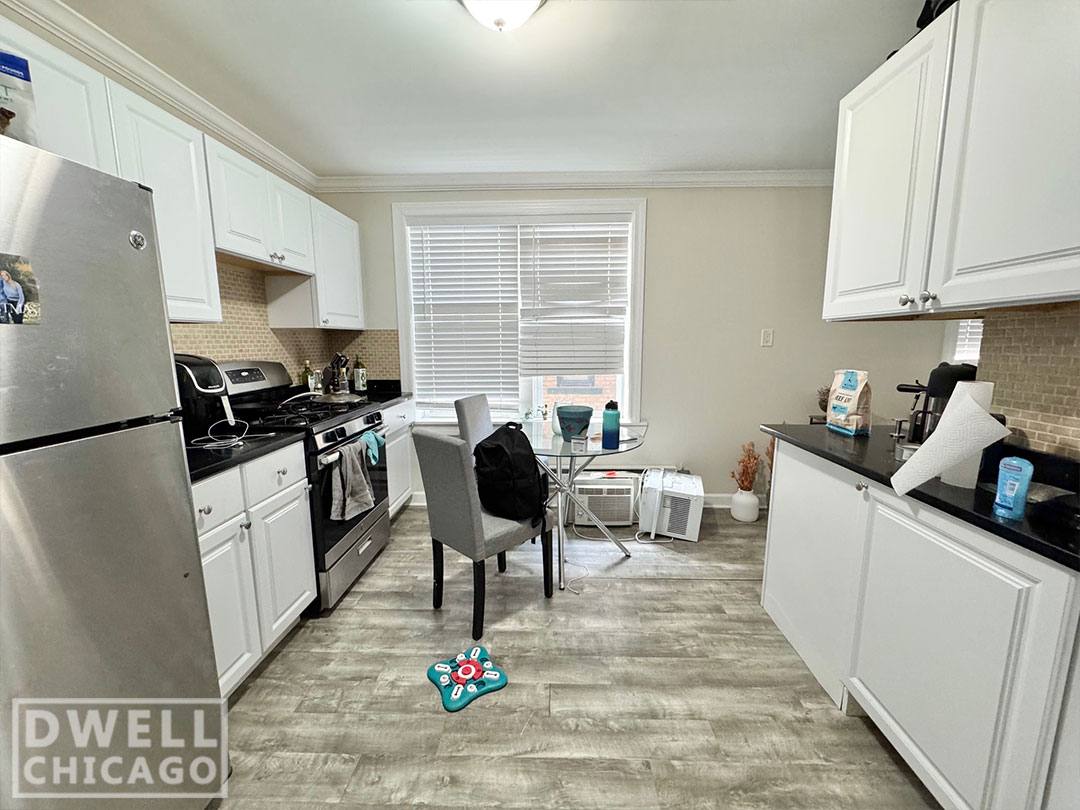 Apartment for rent at 837 W Cornelia #1S, Chicago, IL 60657