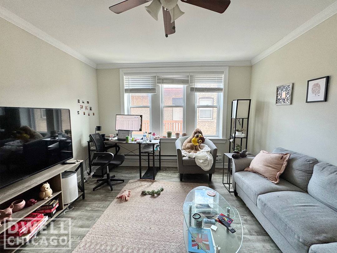 Apartment for rent at 837 W Cornelia #1S, Chicago, IL 60657