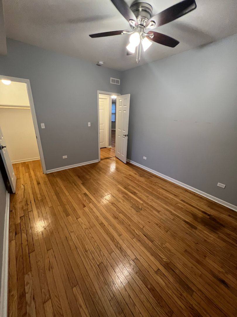 Apartment for rent at 5124 S Dorchester Ave #1E, Chicago, IL 60615