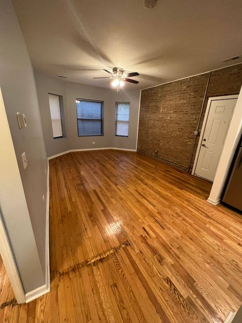 Apartment for rent at 5124 S Dorchester Ave #1E, Chicago, IL 60615