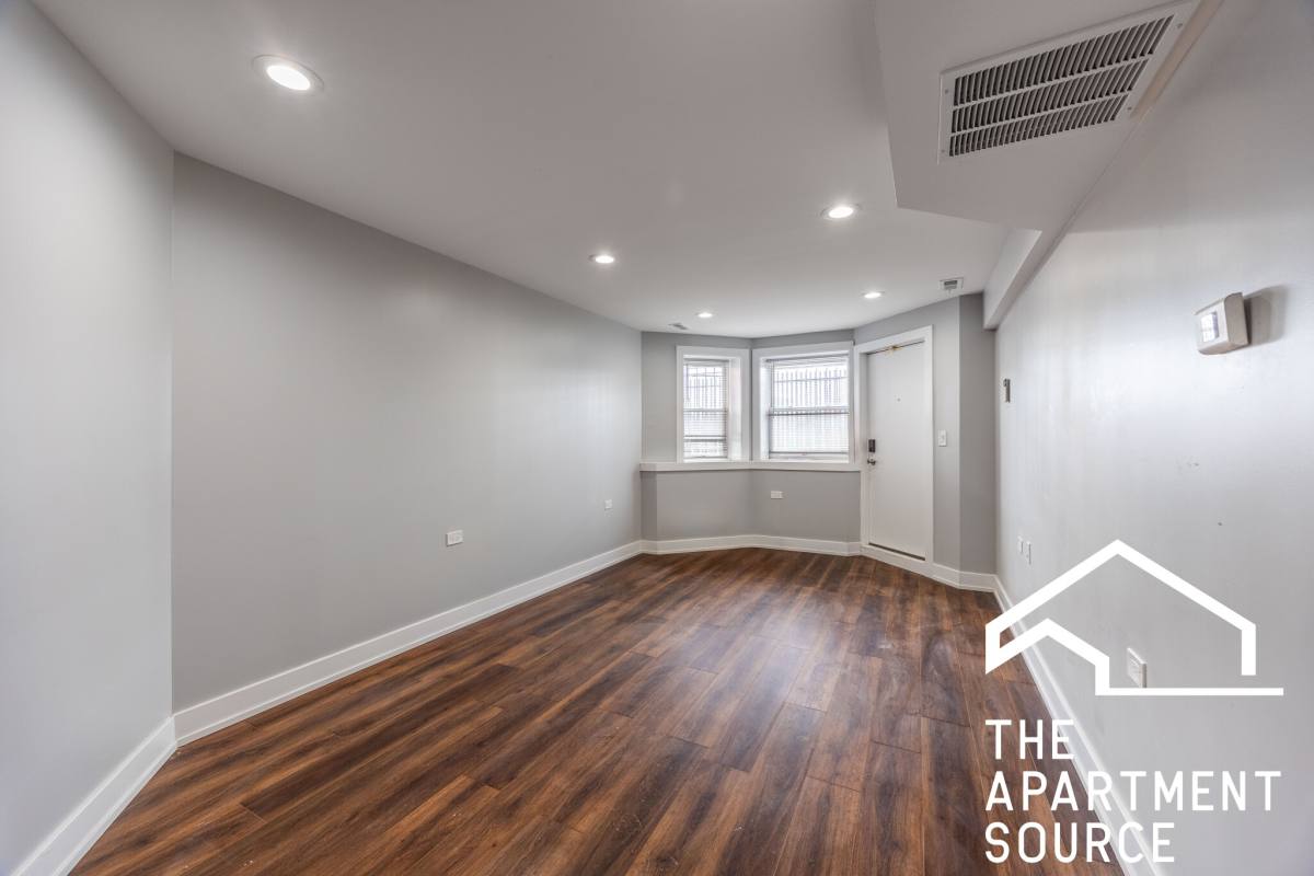 Apartment for rent at 3328 W Congress Parkway #G, Chicago, IL 60624
