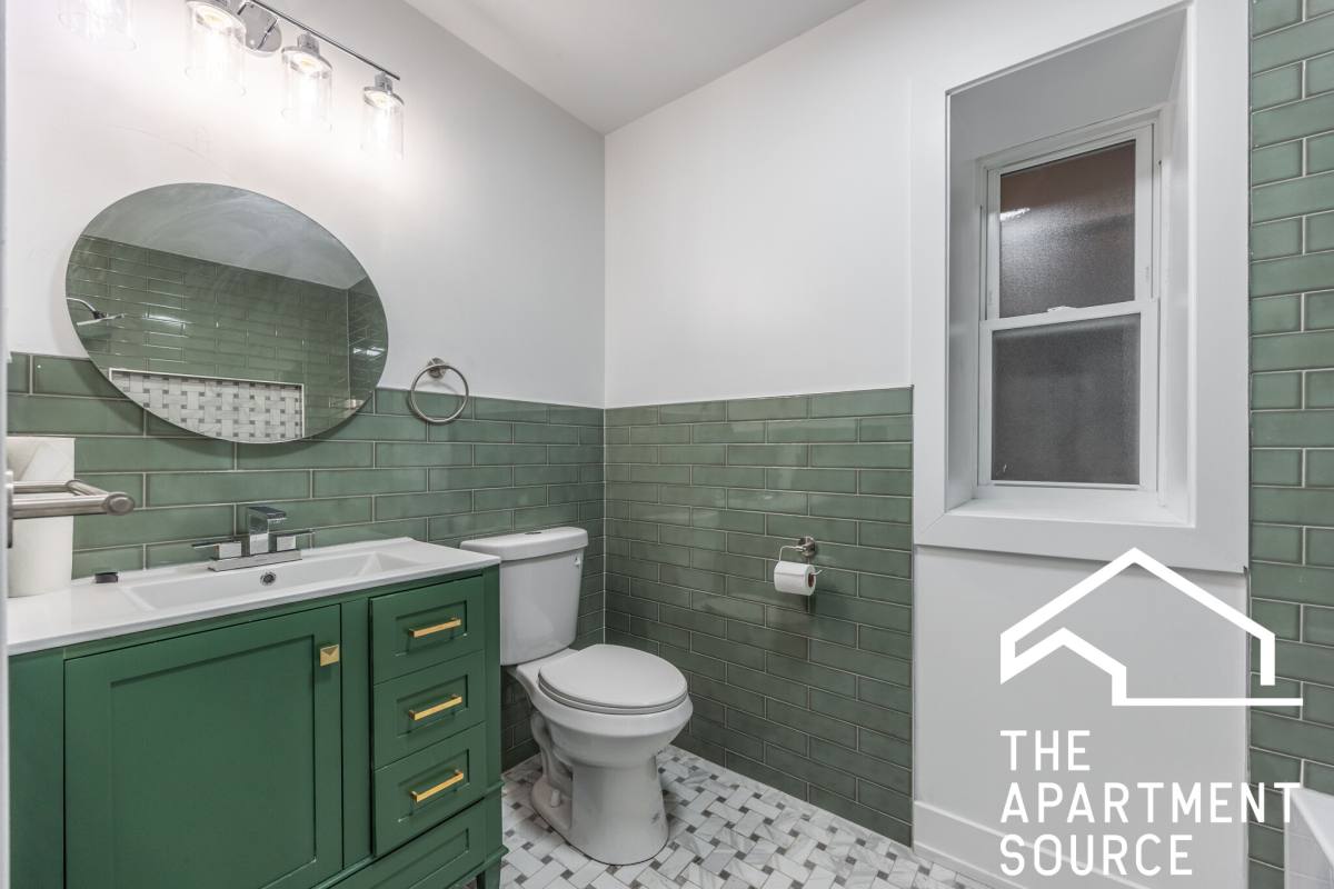 Apartment for rent at 3328 W Congress Parkway #G, Chicago, IL 60624