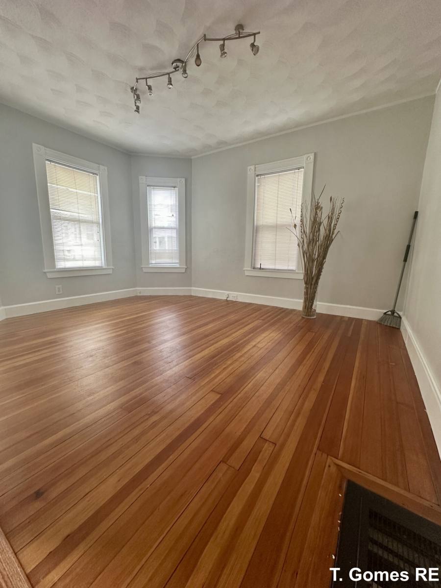 Apartment for rent at 8 Prospect Ave #2, Woburn, MA 01801