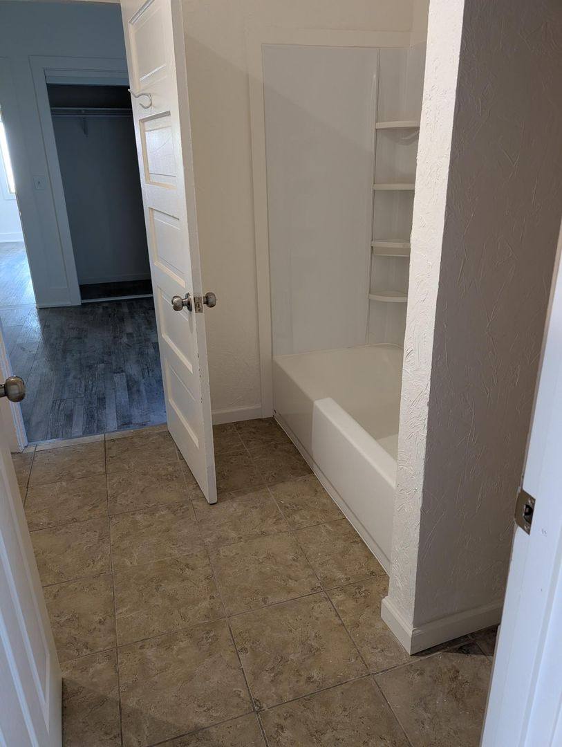 House for rent at 1020 Jefferson St, Klamath Falls, OR 97601