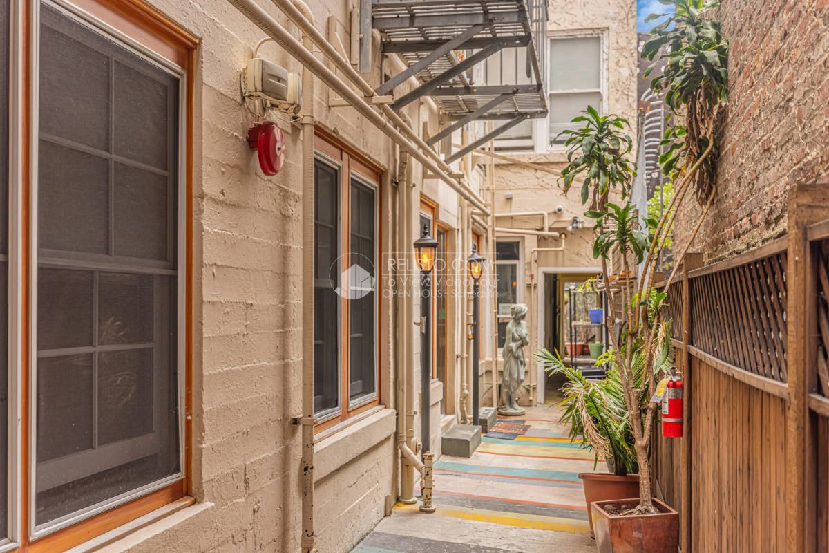 House for rent at 875 Post St #406, San Francisco, CA 94109