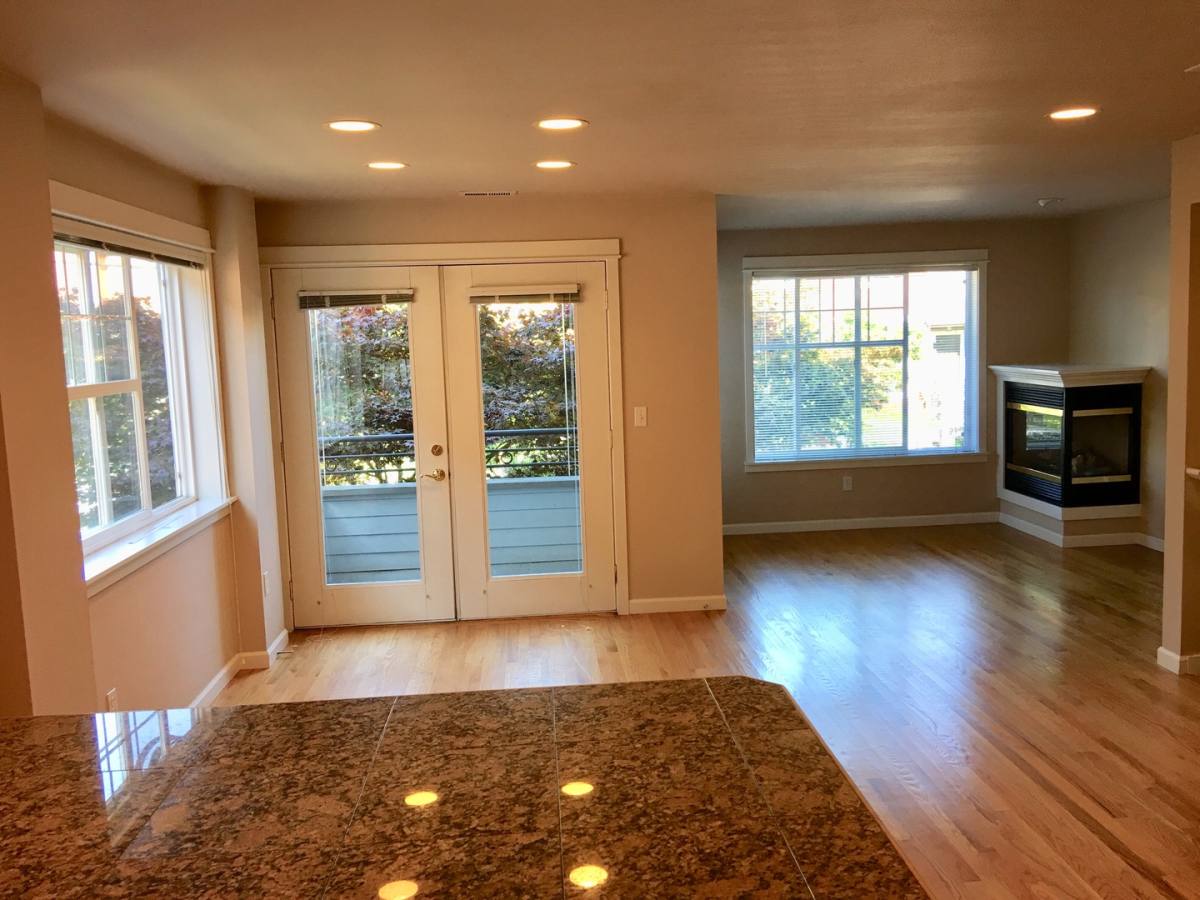 Townhouse for rent at 6521 B 24th Ave NE, Seattle, WA 98115