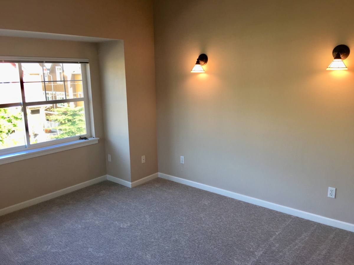 Townhouse for rent at 6521 B 24th Ave NE, Seattle, WA 98115