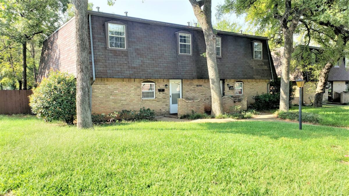 Apartment for rent at 7604 Bridges Ave, Fort Worth, TX 76118