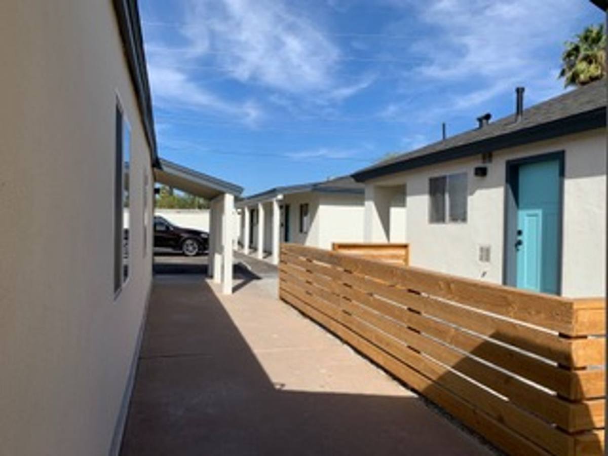 Apartment for rent at 906 E Roma Ave, Phoenix, AZ 85014