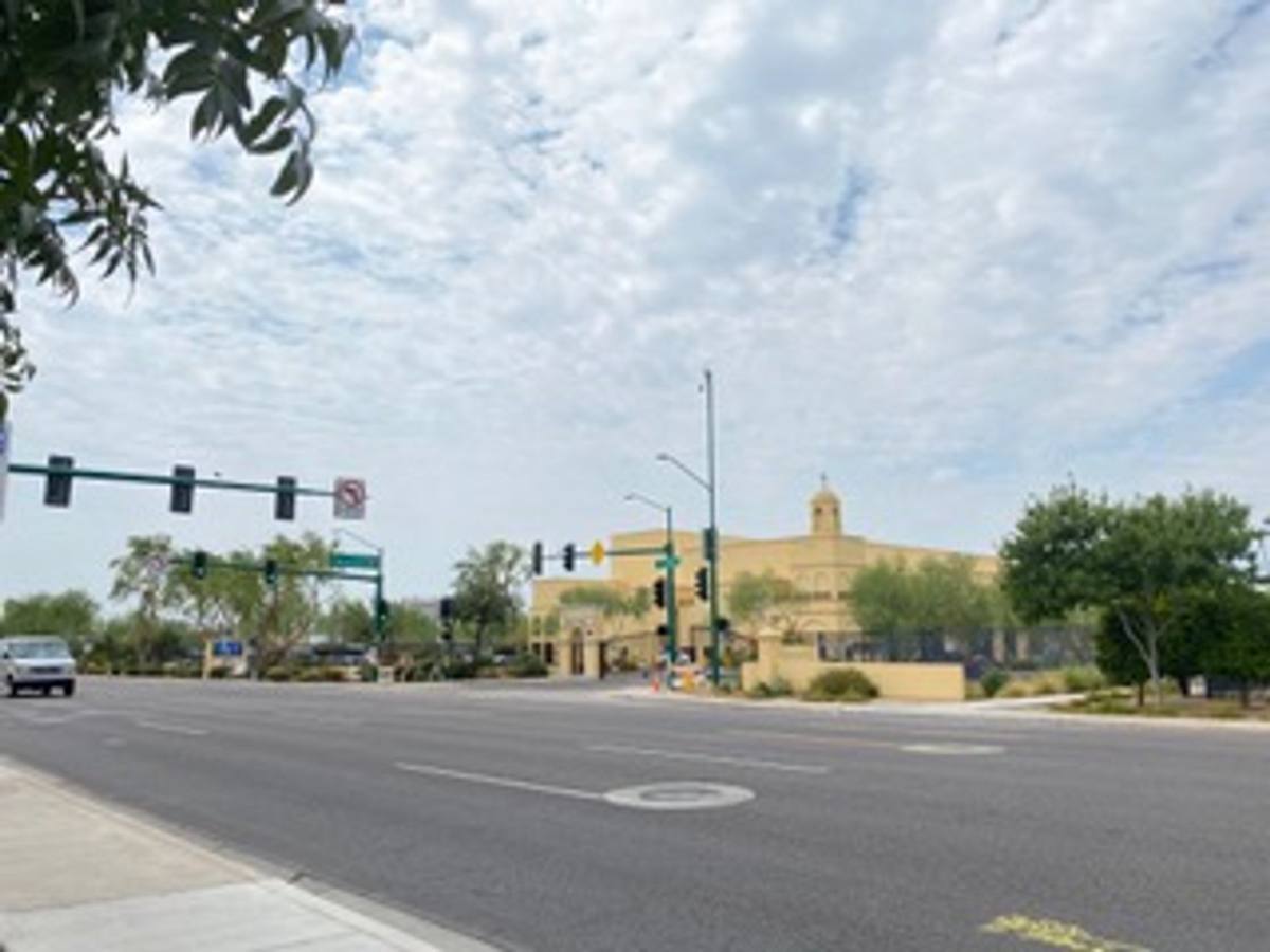 Apartment for rent at 906 E Roma Ave, Phoenix, AZ 85014