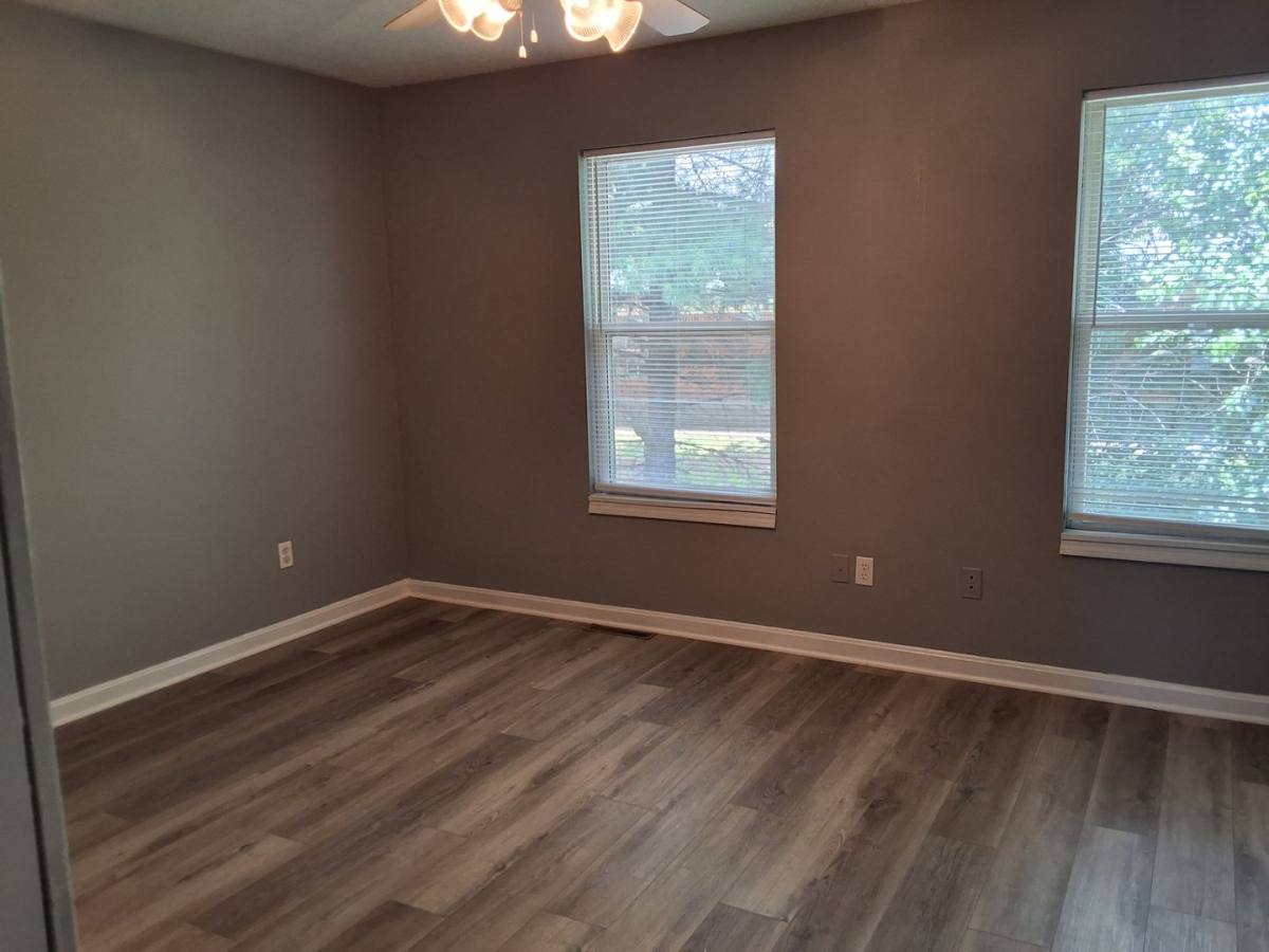 Apartment for rent at 1113 Crowne Pointe Dr, Elizabethtown, KY 42701