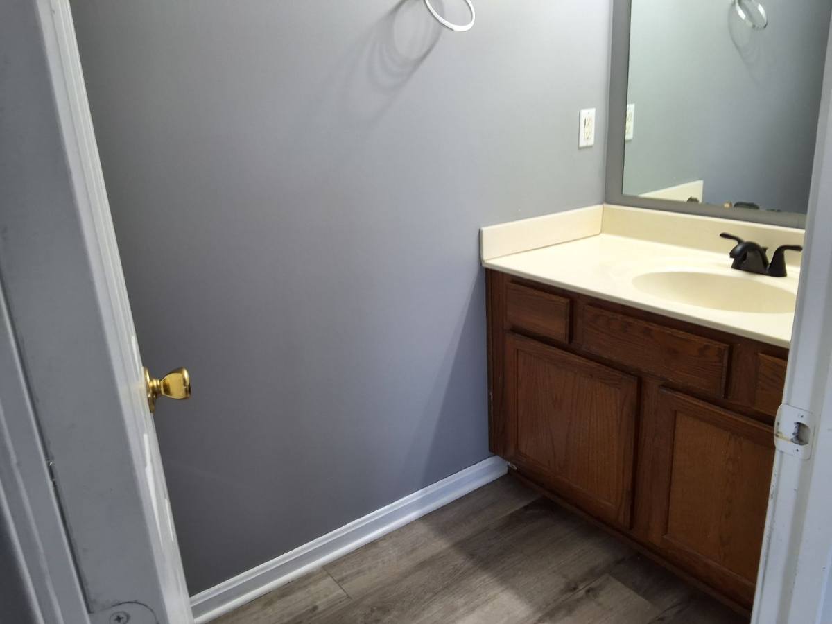 Apartment for rent at 1113 Crowne Pointe Dr, Elizabethtown, KY 42701