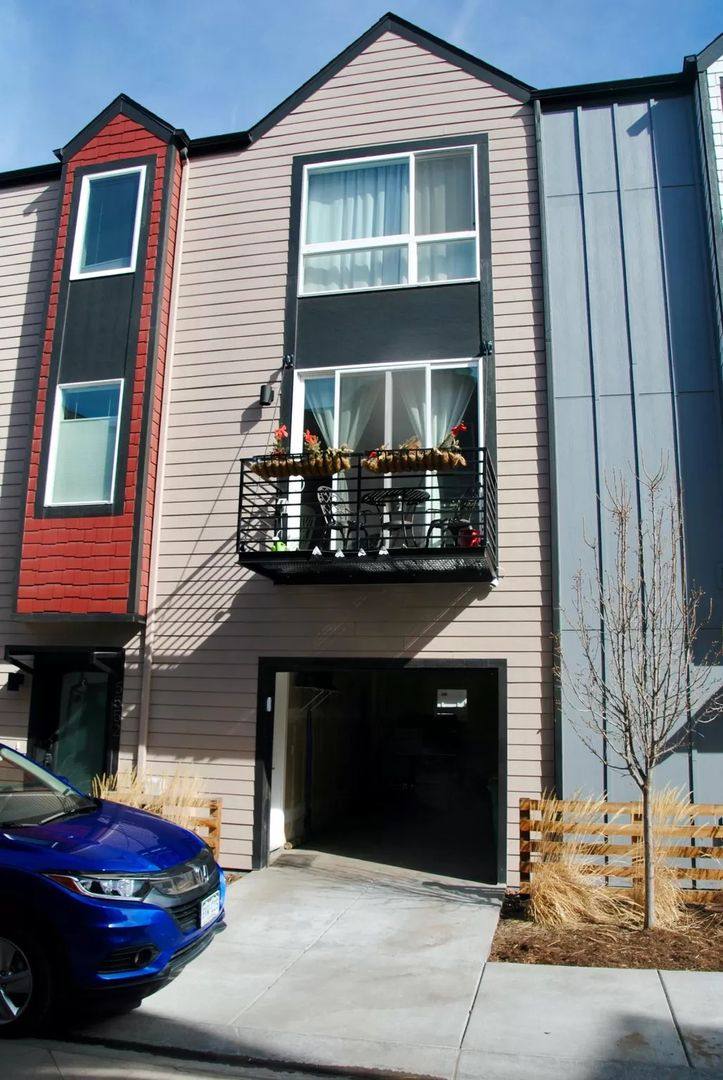 Townhouse for rent at 5552 W 10th Place, Denver, CO 80214